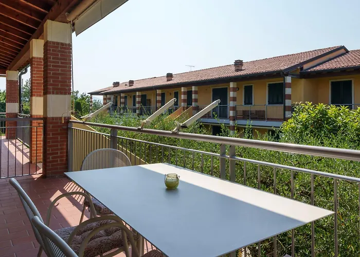 Contessa Castion アパート コステロマーノ